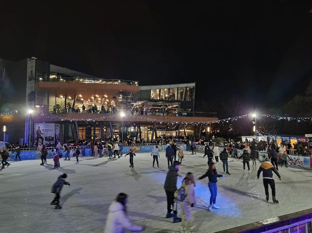 Patinoar IceLand City Park Mall — fotografie 3