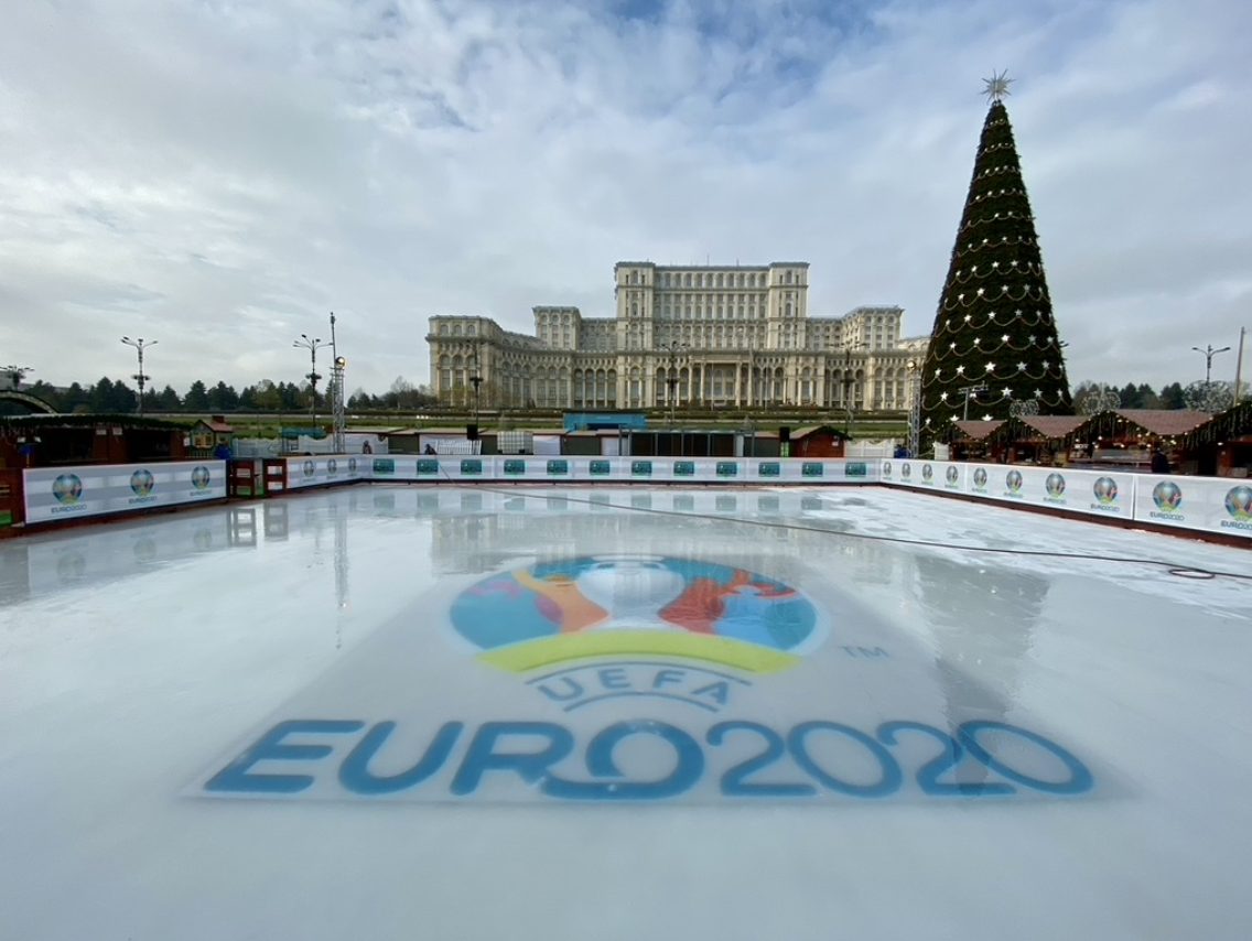 Patinoar Piața Constituției — fotografie 6