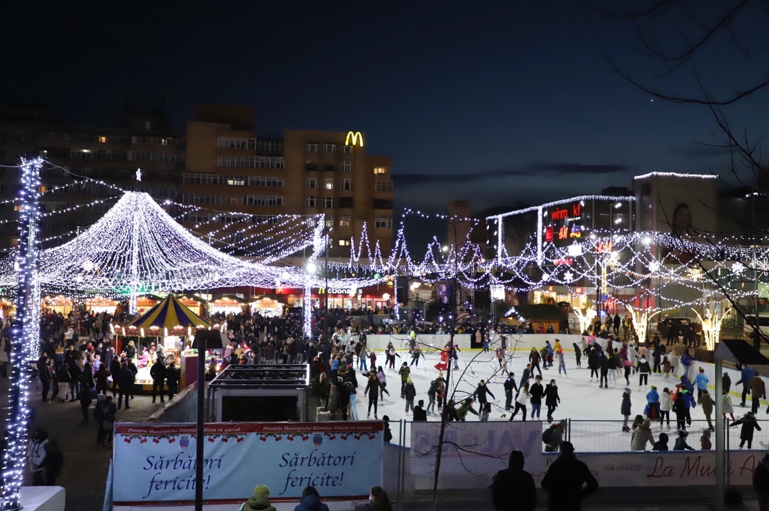 Patinoar Râmnicu Vâlcea — fotografie 4